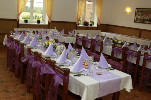 Svatební hostina v Agrocentru Ohrada
